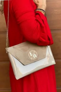 BÉŽOVÉ PSANÍČKO Laura Biaggi 