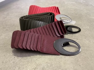 PRUŽNÝ PÁSEK VÍNOVÝ