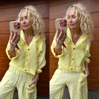 LNĚNÁ BUNDA ŽLUTÁ s KAPUCÍ 